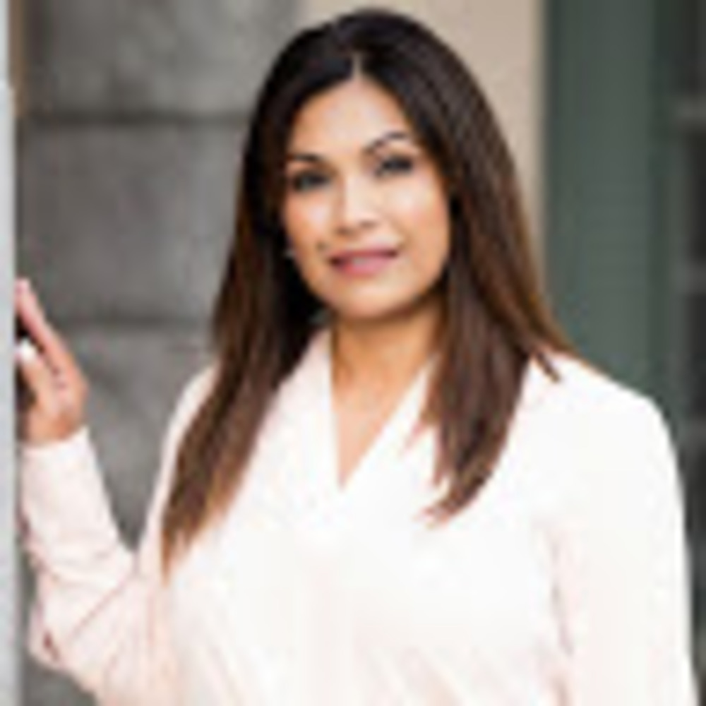 Meet your Posher, Angela
